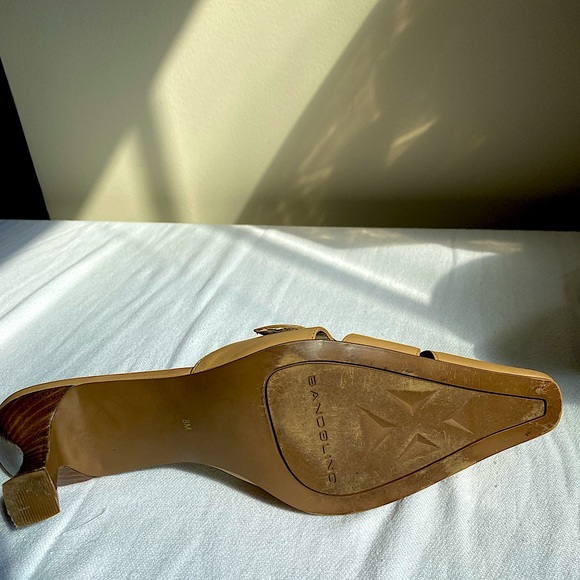 Bandolino Slides Tan Silver Buckle - Picture 4 of 12